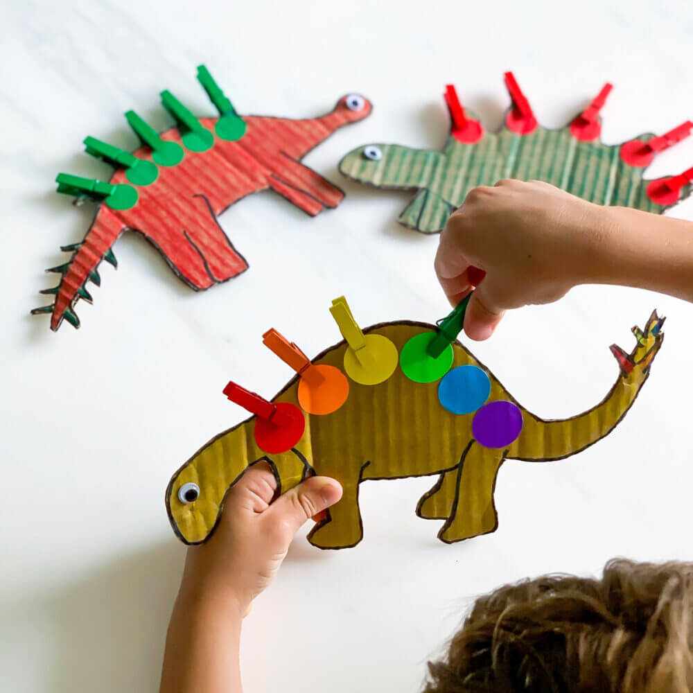 Dinosaur Activity - Fun Peg-osaurus!