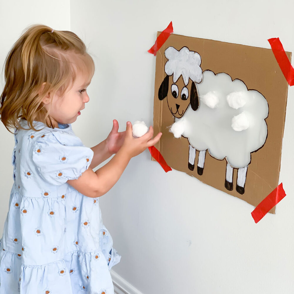 Easy Toddler Craft - Cotton Ball Sheep