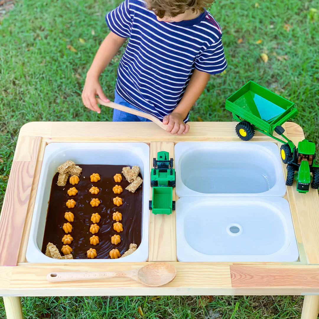Messy Play for Toddlers - Make a Pudding Sensory Bin