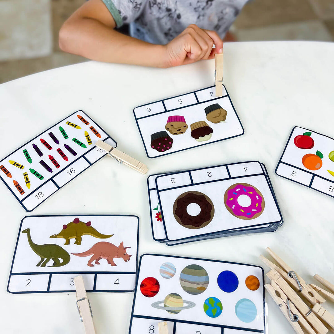 printable number cards 1-20 hands on clothespins pegs